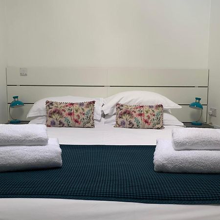 פורט ויליאם 1A Sheraton Apartment מראה חיצוני תמונה
