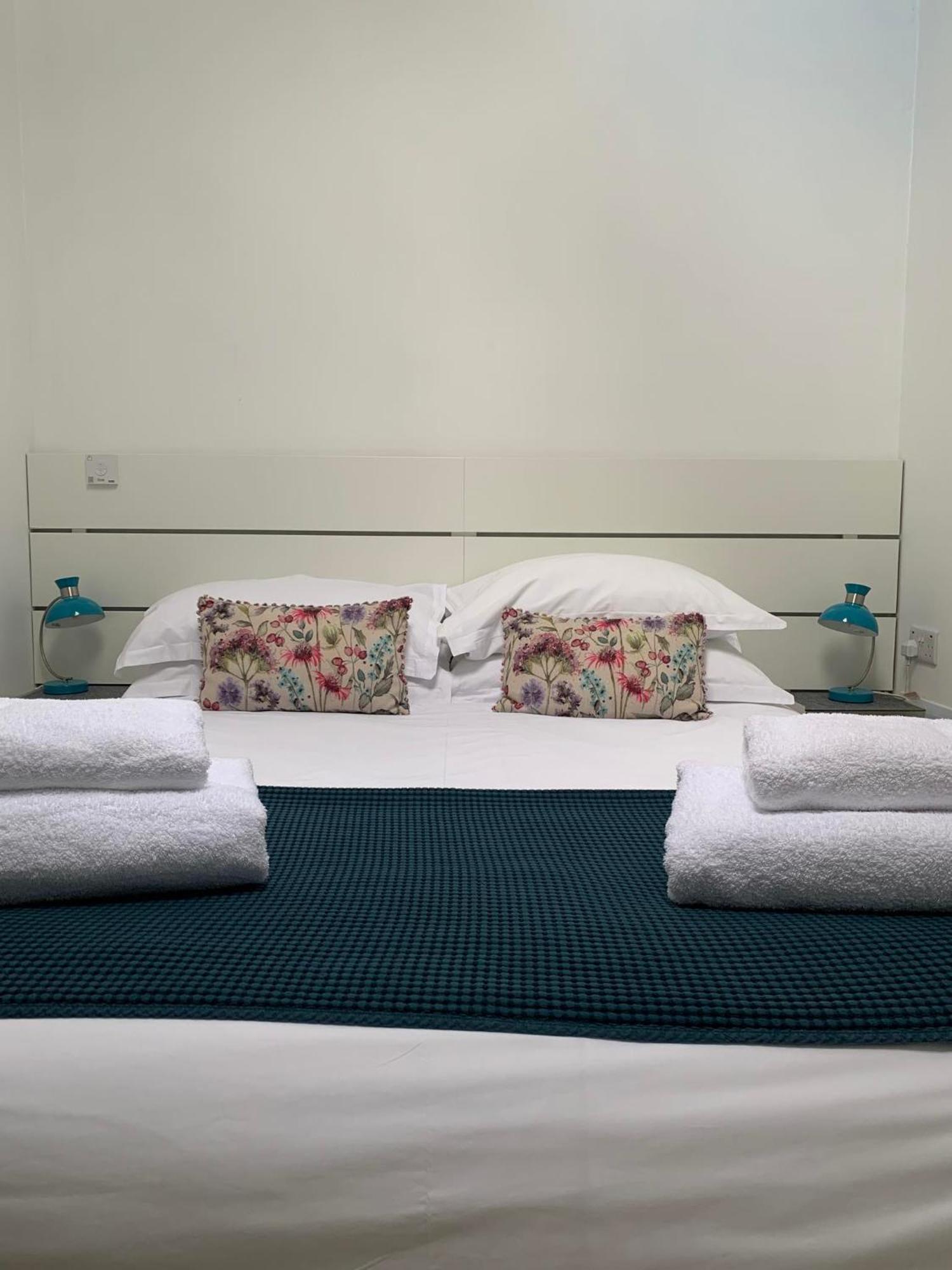 פורט ויליאם 1A Sheraton Apartment מראה חיצוני תמונה